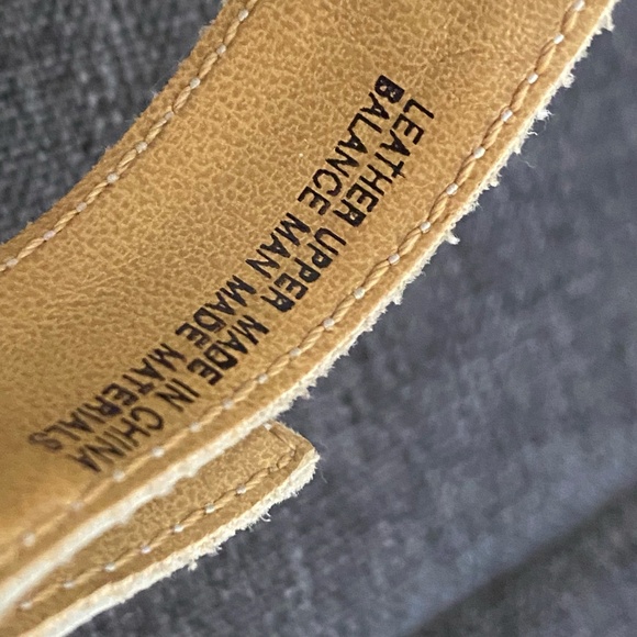 B.O.C. White Flower Cut Out Leather Cork Casual Summer Sandal- Sz-9 - Picture 12 of 16